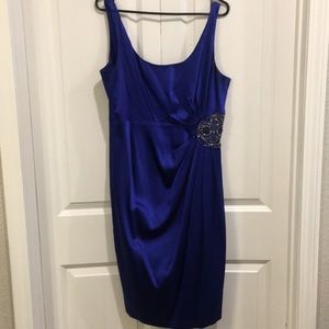 Someone say elegance comes in all sizes!